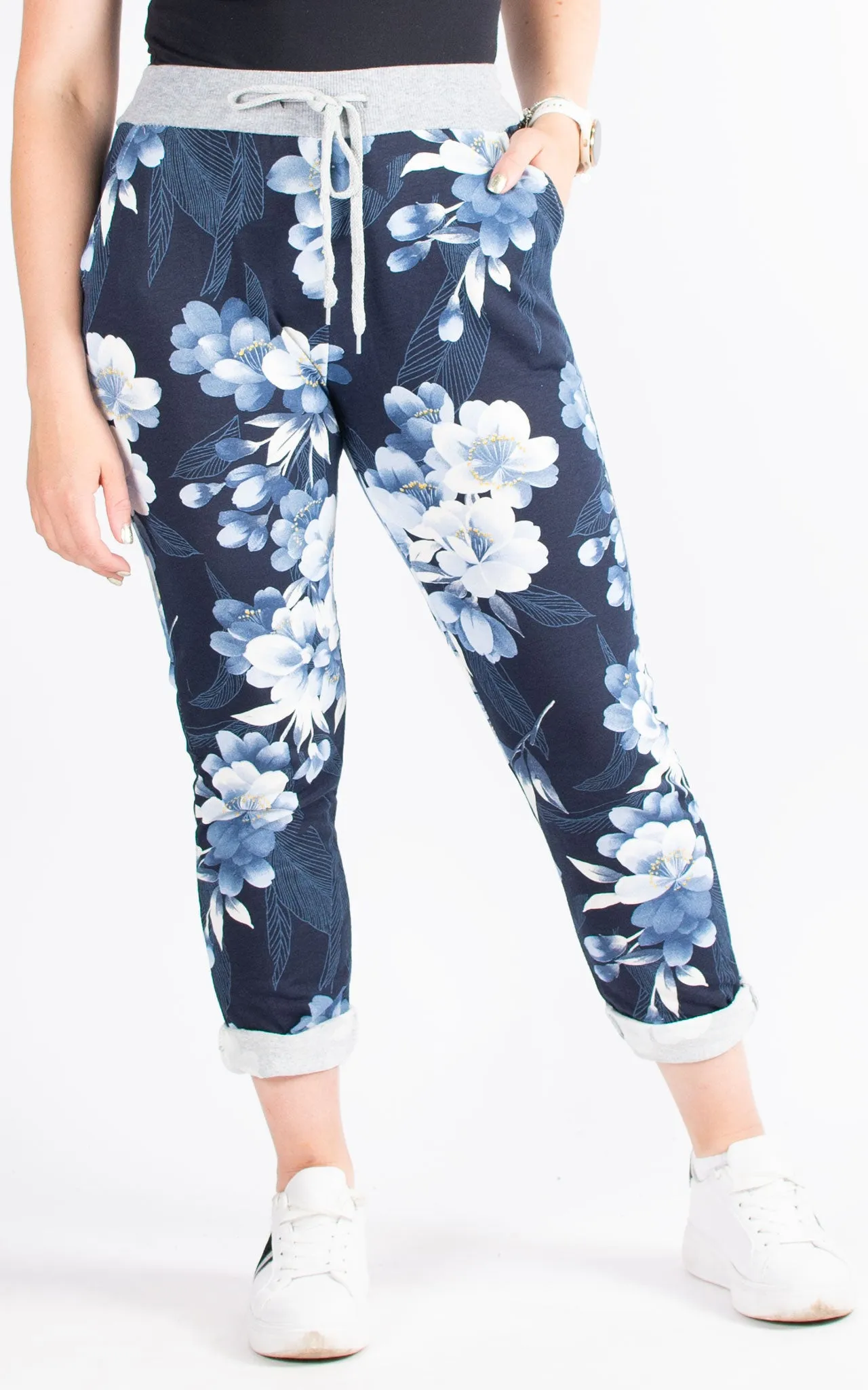 Basic Jogger | Navy Blue Flowers