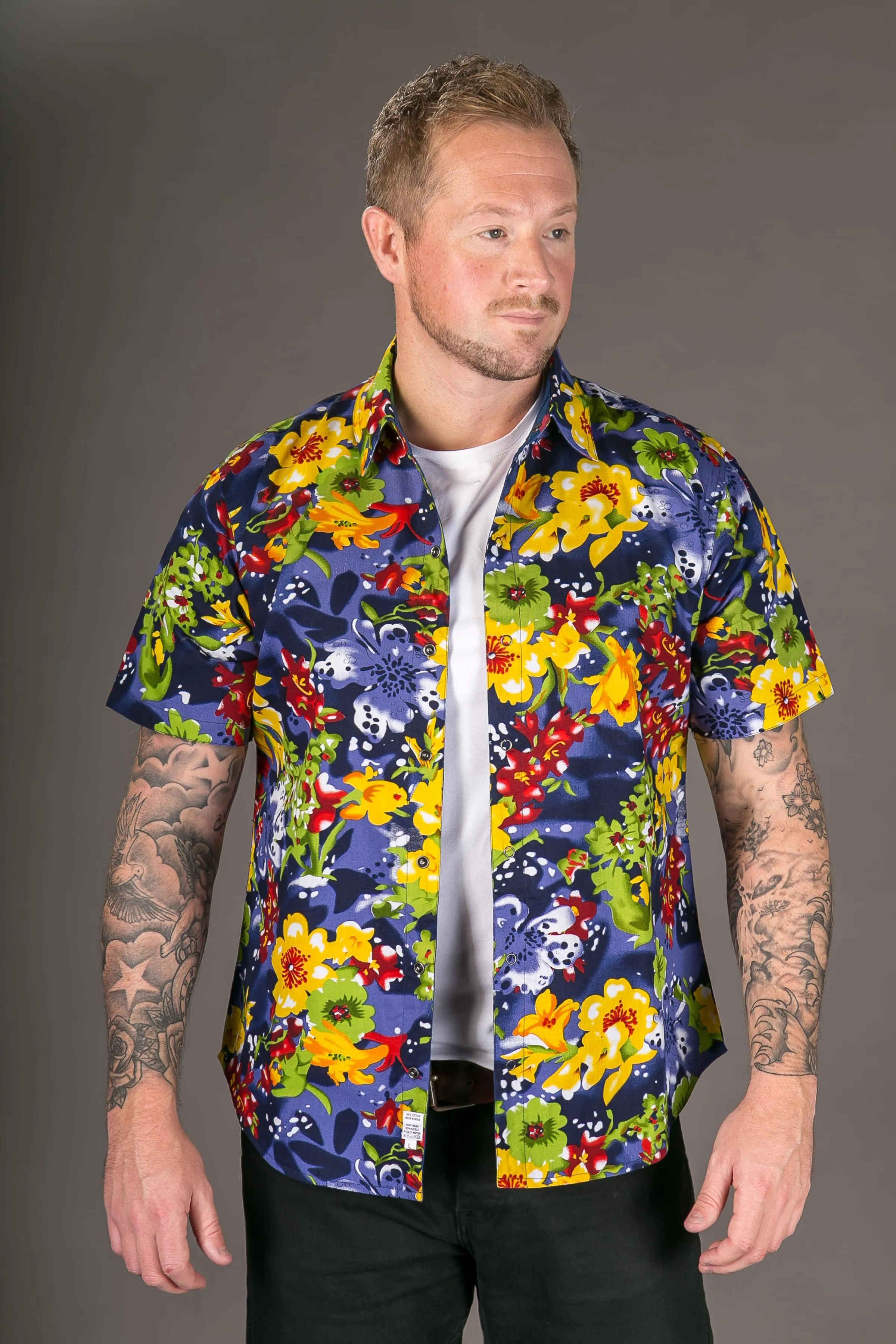 Blue Yellow Floral Print Cotton Slim and Regular Fit Mens Shirt Short Sleeve