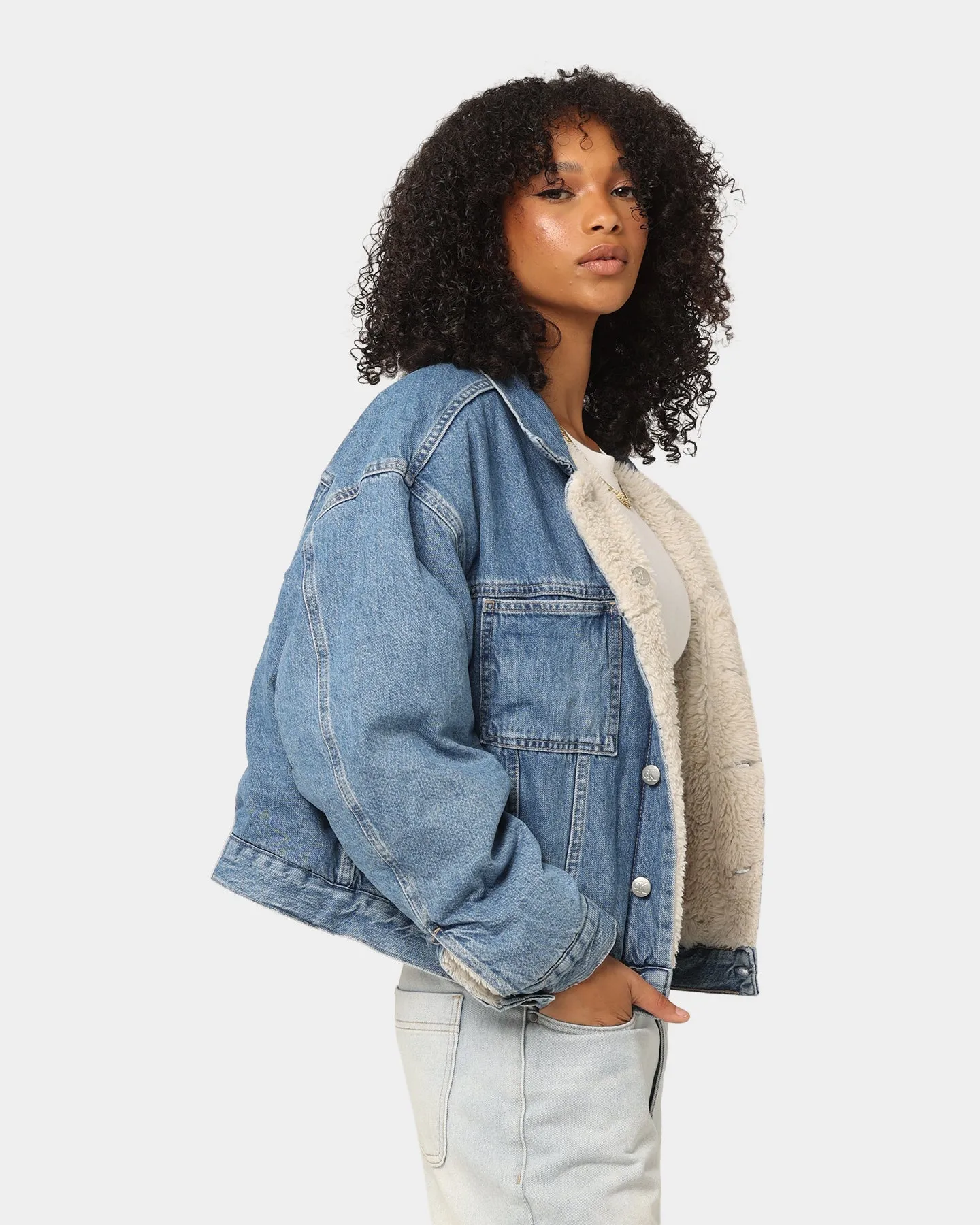 Calvin Klein Women's Reversible Sherpa Crop Denim Jacket Light Blue