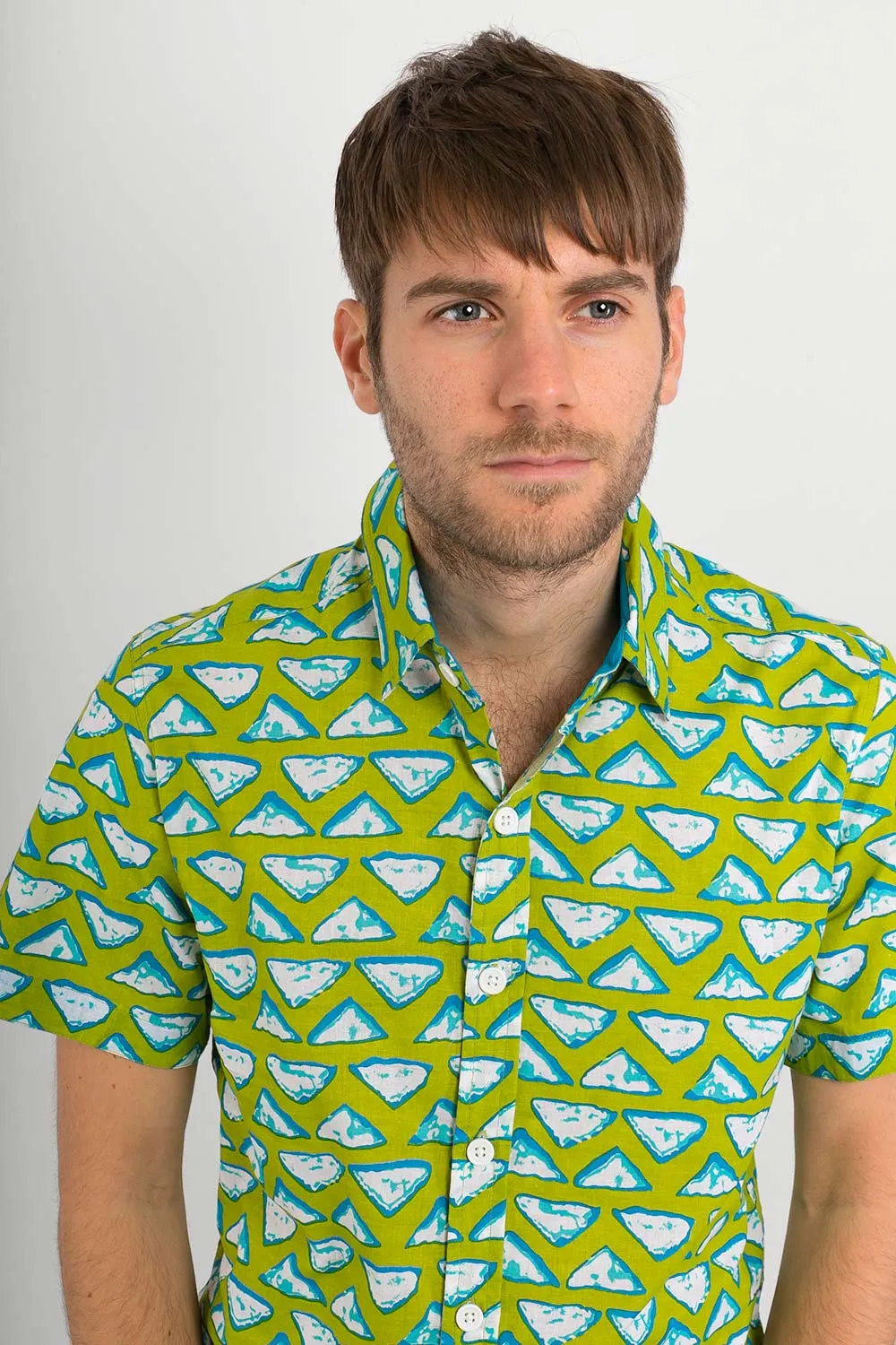 Green Blue Triangular Print Cotton Slim Fit Mens Shirt Short Sleeve