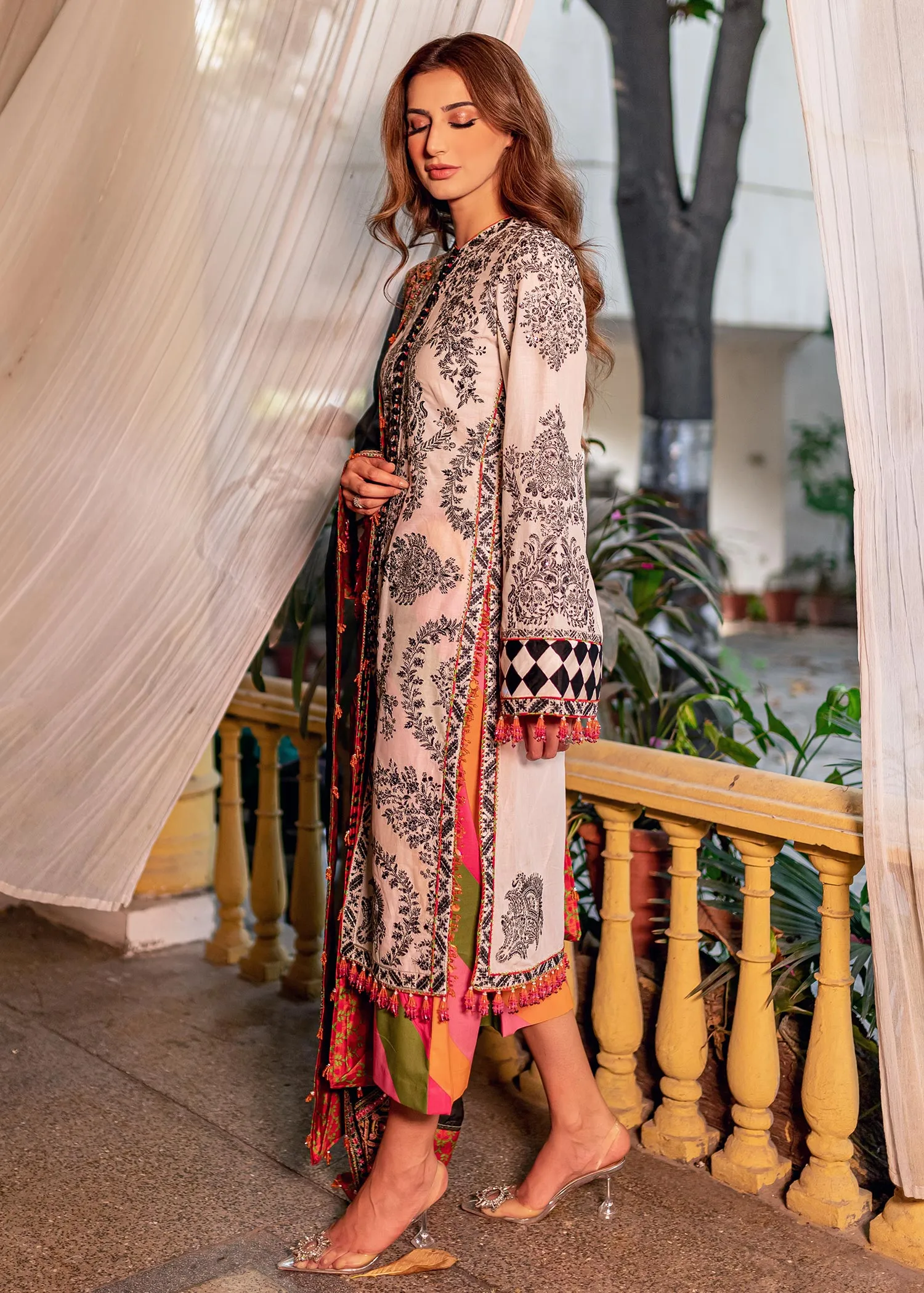 Hussain Rehar Rahgoli Luxury Lawn Collection 2022 – Zerbar