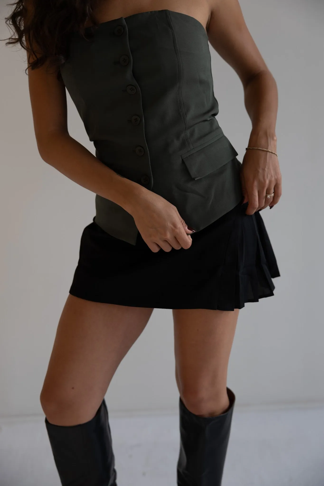 The Ivy Strapless Button-Up Vest